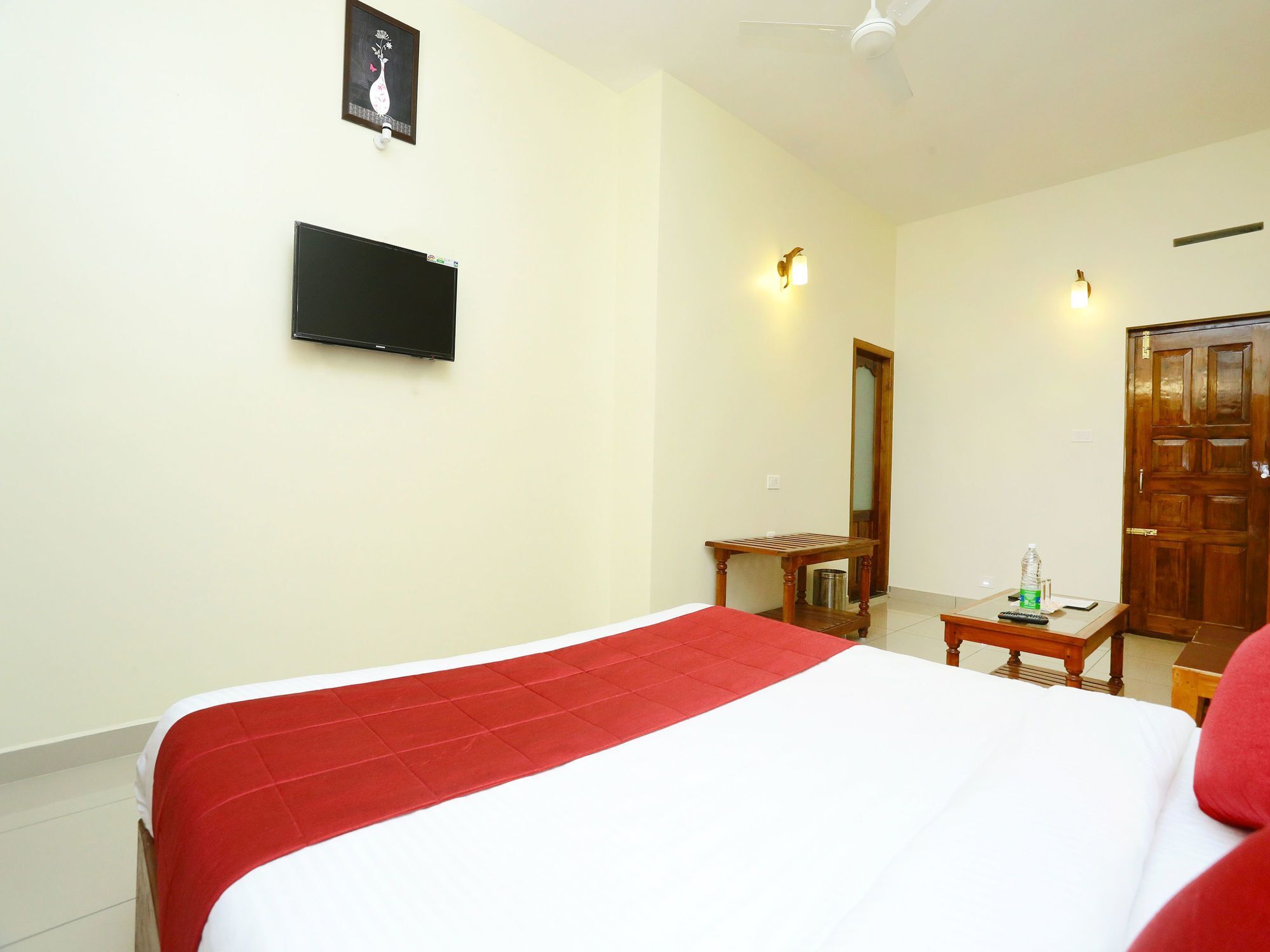 Oyo 12937 Hotel Periyar Canopy Thekkady Bagian luar foto