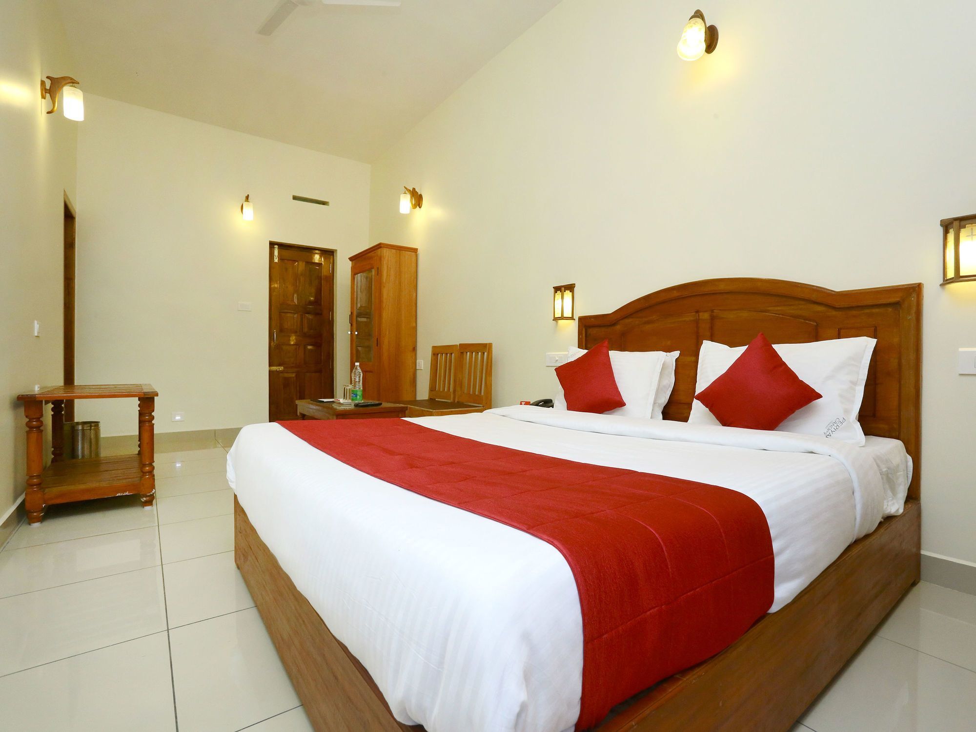 Oyo 12937 Hotel Periyar Canopy Thekkady Bagian luar foto